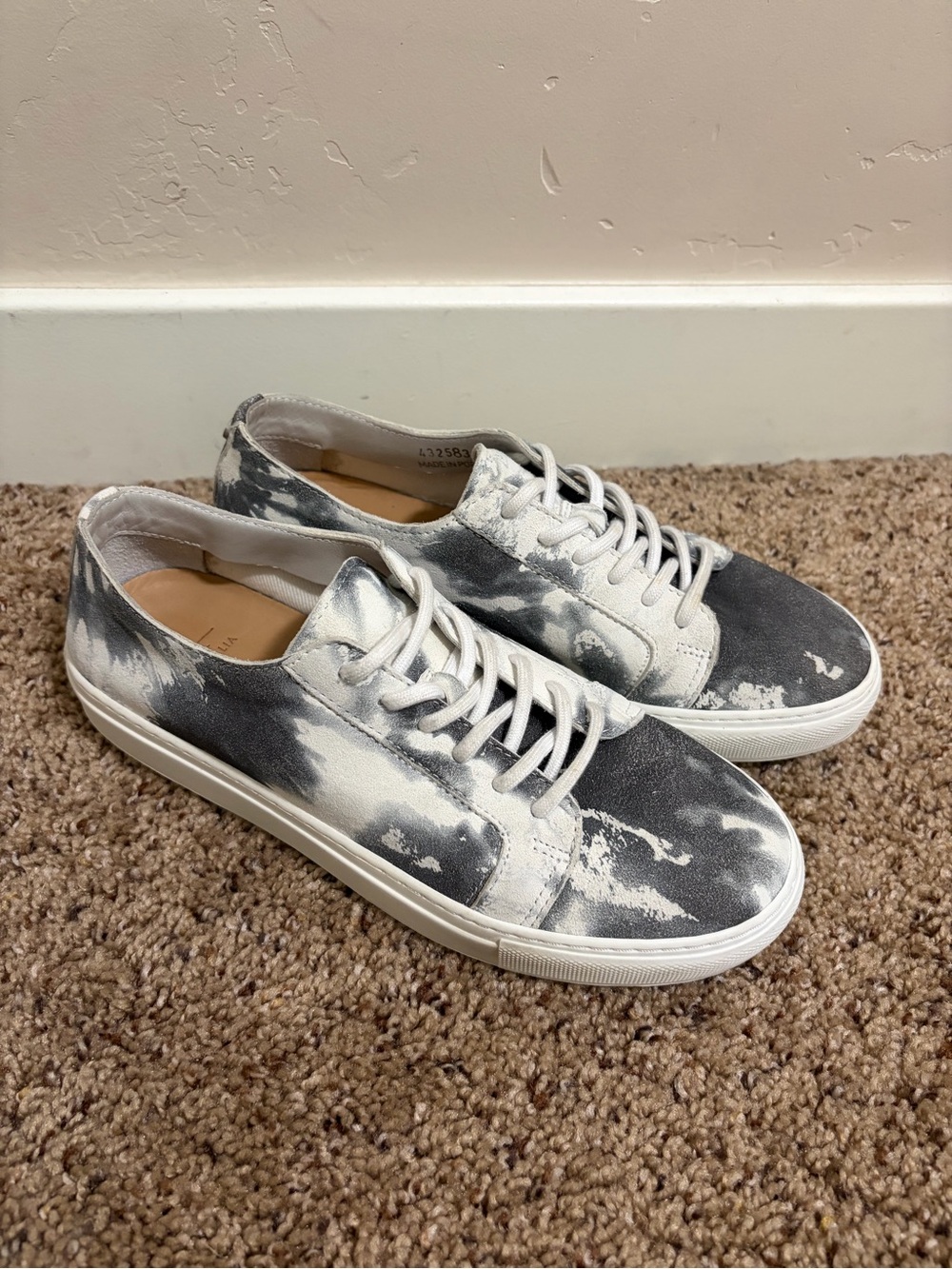 Aquatalia Oralee Platform Sneaker Low Top Tie Dye, Women's Size 7